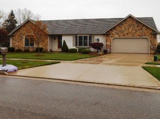 350 Overlook Dr, Rittman, OH 44270