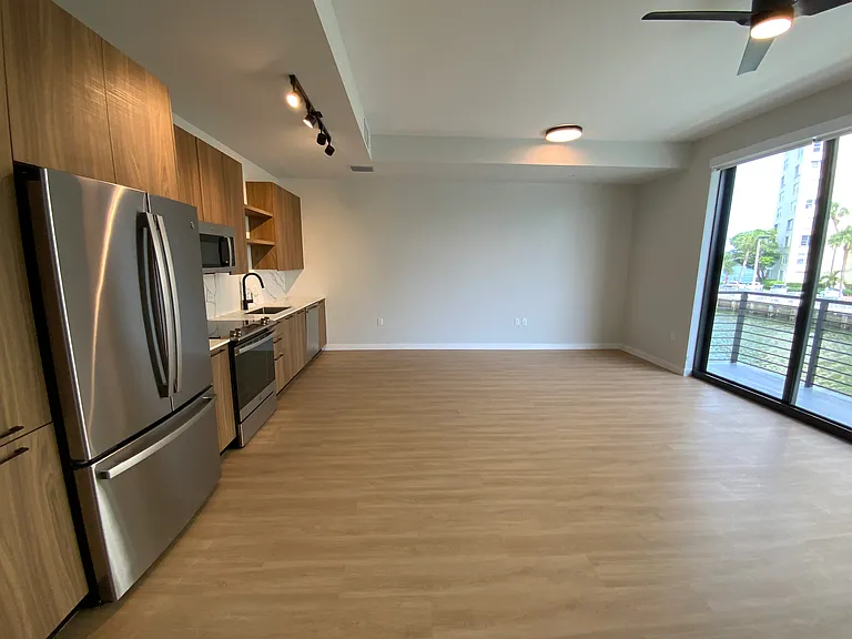 4071 SW 149th Pl — Photo 3