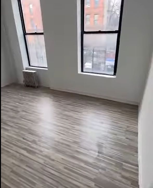 1st image of 650 Melrose Ave #2T