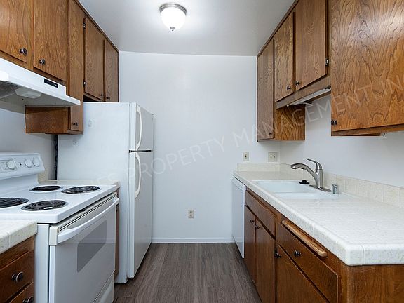 3rd image of 4645 Palm Ave Unit 7