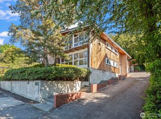 1353 E Boston St, Seattle, WA 98102