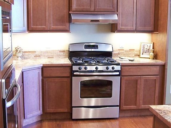 3rd image of 6510 Pimlico Dr