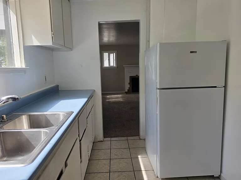 4894 Beacon Ave S — Photo 4