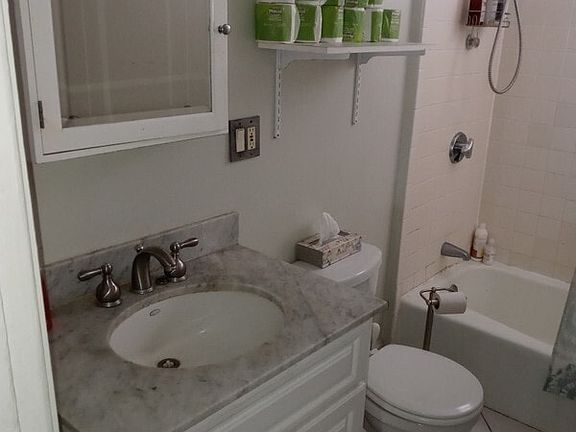 5th image of 6 Adelaide Ter APT 2