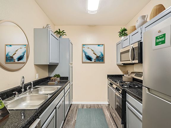 3rd image of 1401 S Aw Grimes Blvd #326