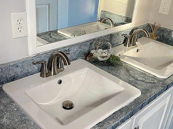 Double master sinks new 