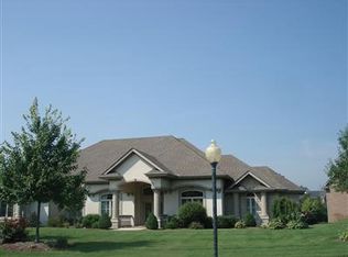 11160 Ashbury Meadows Dr, Centerville, OH 45458