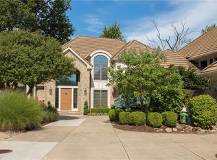 2248 Pebble Cv #17, Westlake, OH 44145