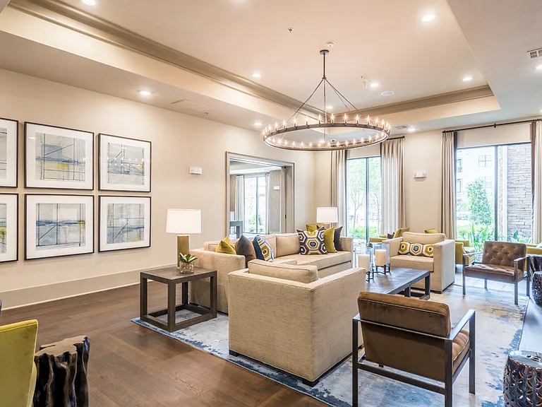 Beacon at Buffalo Pointe — Photo 9