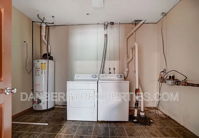 1127 N Byrne Rd #1 — Photo 14