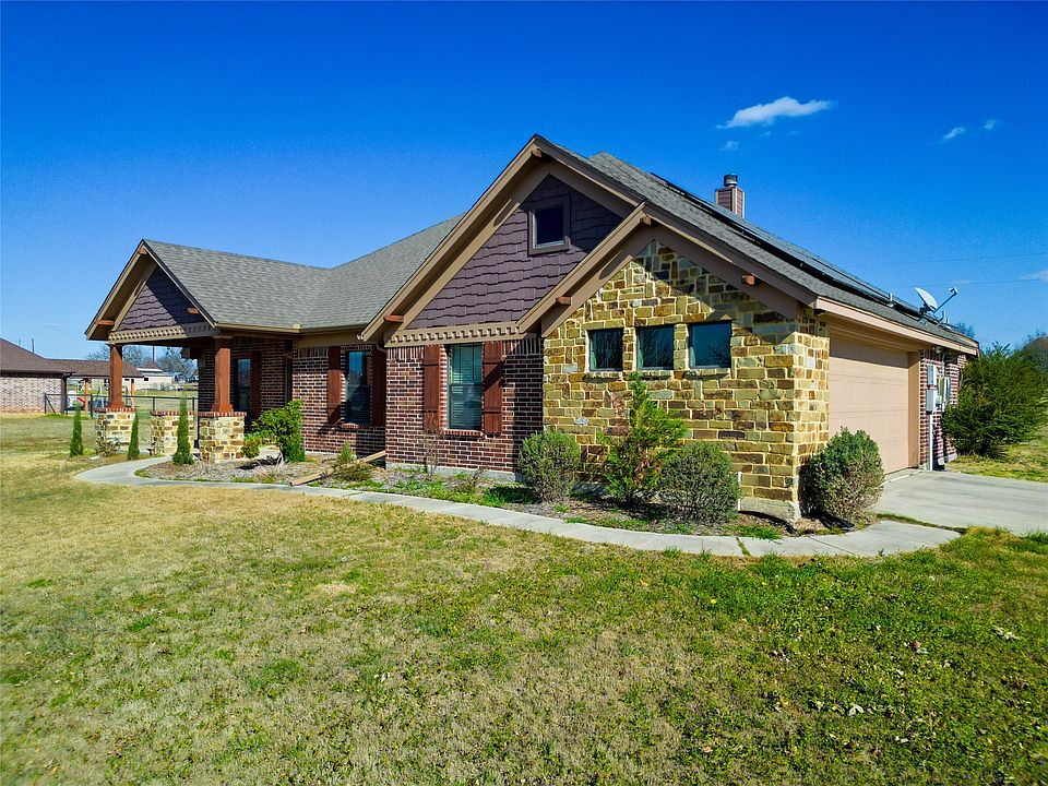 1st image of 158 Savannah Dr