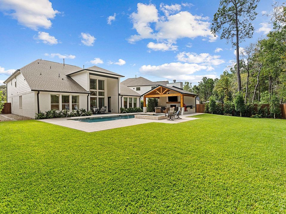 1st image of 145 Sweeping Valley Dr