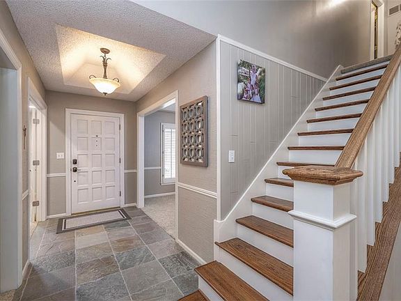 3rd image of 8884 Cedar Dr