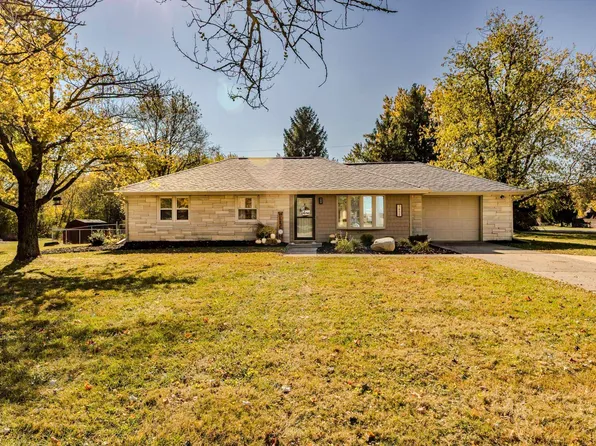 1611 W Red Maple Rd, Muncie, IN 47303