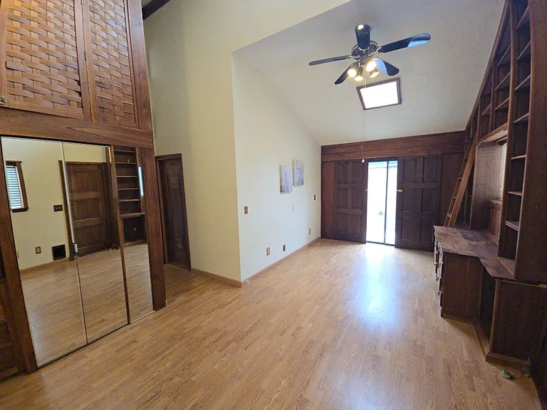 5060 Meyers Ave — Photo 10