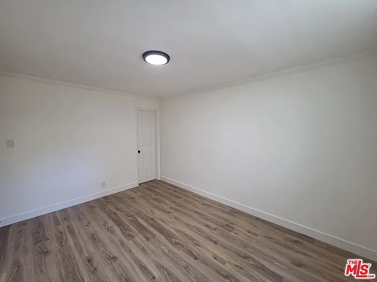 2400 Vanderbilt Ln #2400A — Photo 19