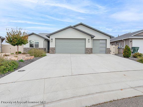4th image of 679 Anela Ln #B
