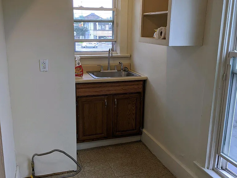 601 Jefferson Ave #E — Photo 3