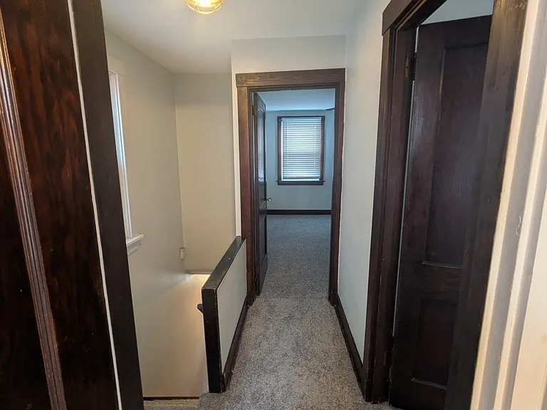 3934 Hoosac St #1 — Photo 32