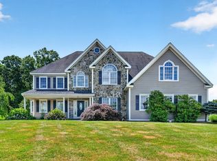 21 Ashwood Cir, Shrewsbury, MA 01545