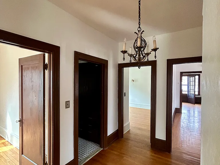 1814 Olive St #2 — Photo 13