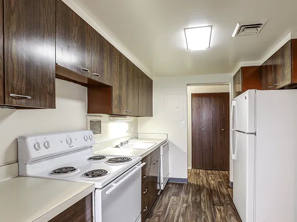 Lansing Tower Apartments