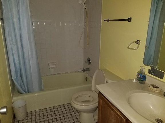 5th image of 635 Carroll Pkwy #201