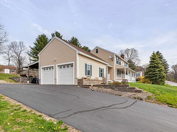 3rd image of 149 Barretts Hill Road