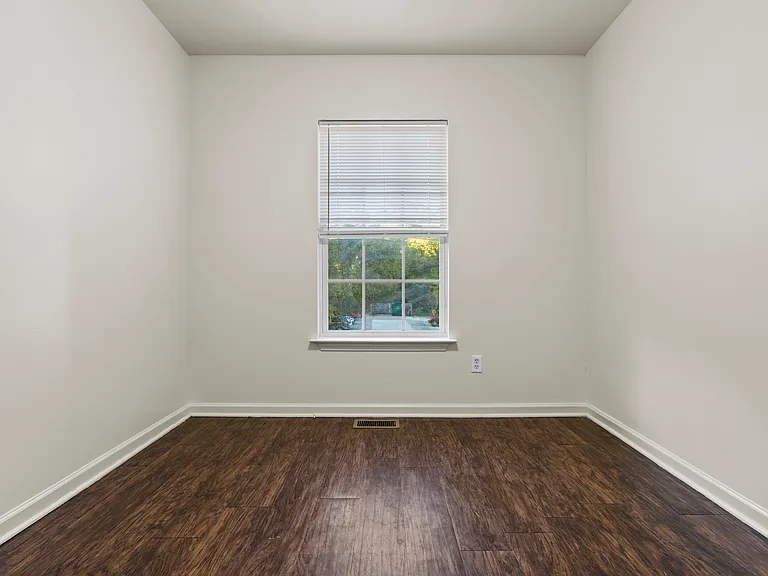 The Reserve at Radcliff — Photo 9