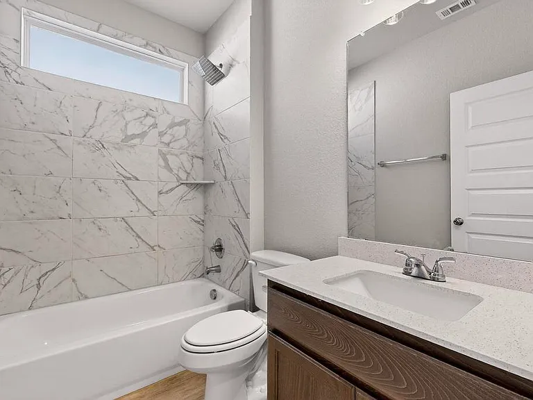 189 Fabion St — Photo 20