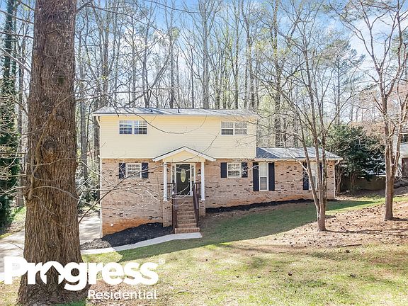 2nd image of 340 Hermitage Ct