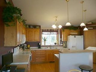 3rd image of 751 Churchill Dr SE