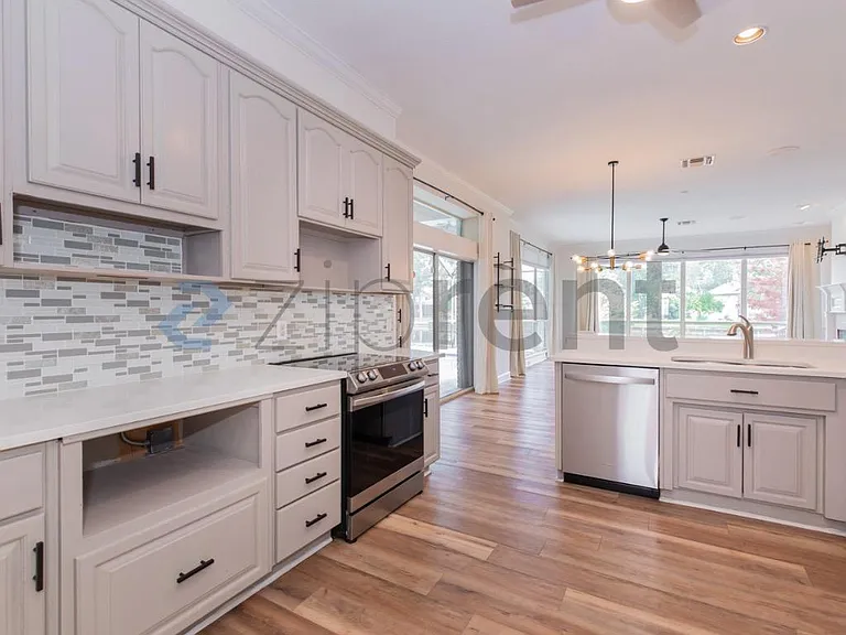 3667 Cattail Dr S — Photo 21