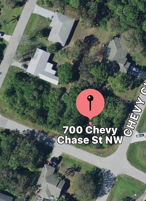 1st image of 700 Chevy Chase St