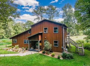 70 Barrett Pond Rd, Cold Spring, NY 10516