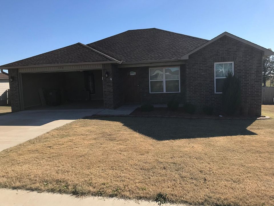 1st image of 126 Harper Dr