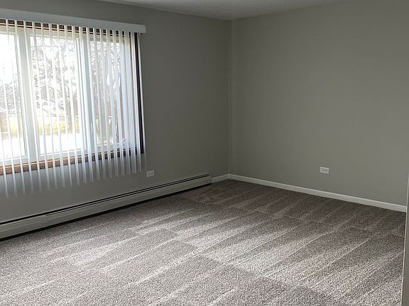 5th image of 148 Orchard Ct APT 6