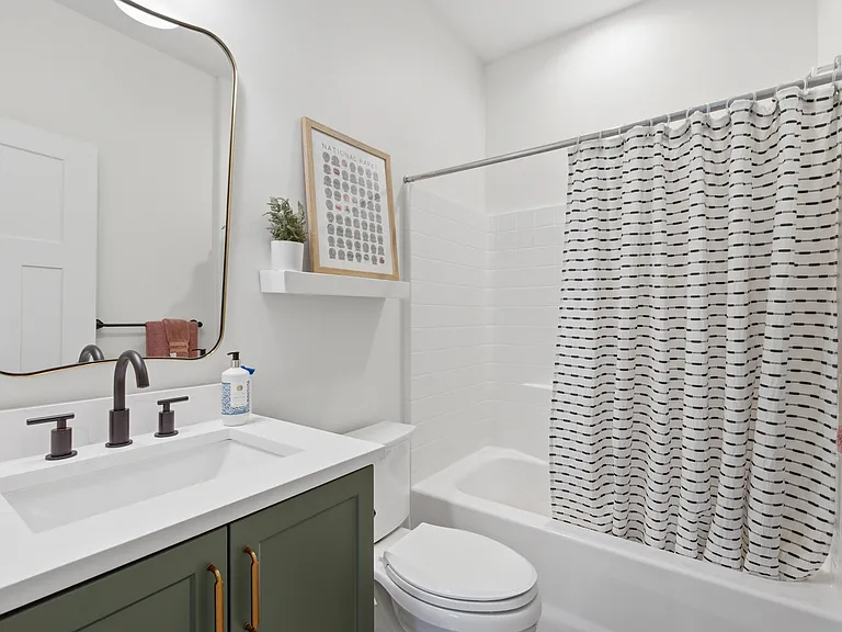 4779 W Plainfield Rd — Photo 21