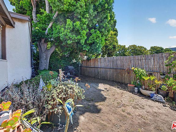 3rd image of 13217 Venice Blvd