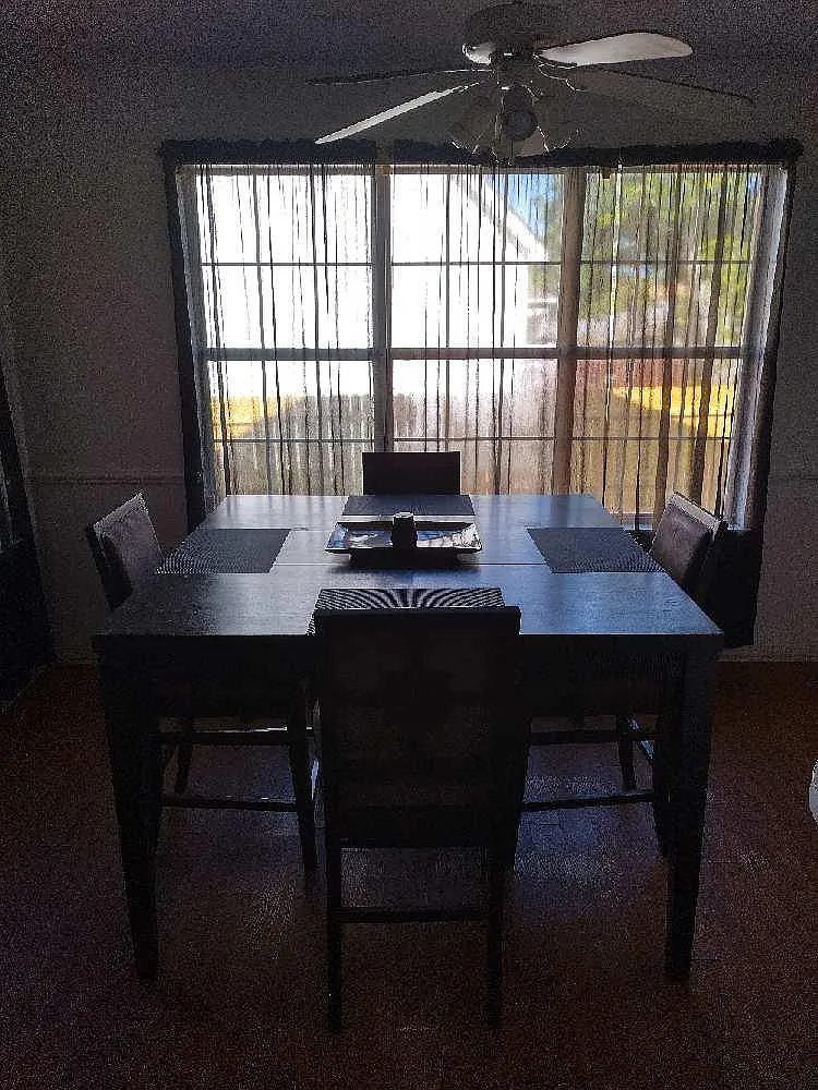 3 bed, 1338 sqft, $750 — Photo 2