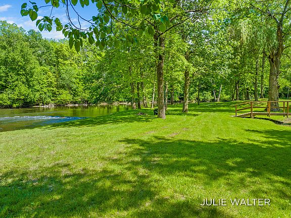 4th image of 7166 Thornapple River Dr SE