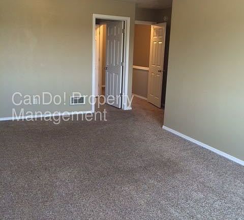 4th image of 165 Opal Ct