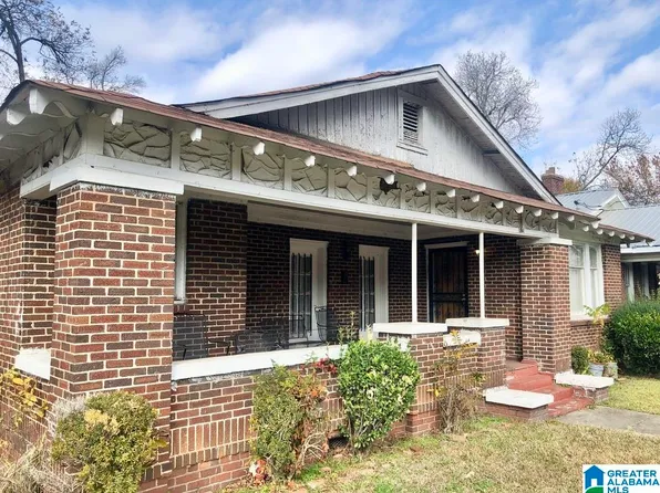 816 Valley Rd, Fairfield, AL 35064