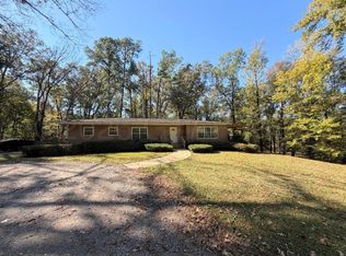 3610 E Church Hill Rd, West Point, MS 39773