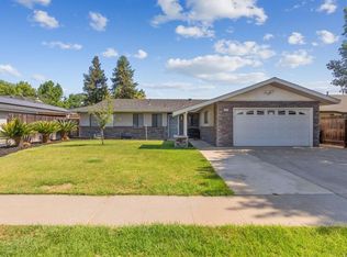 5943 E Illinois Ave, Fresno, CA 93727