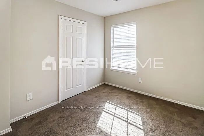 3037 Pinecrest St — Photo 10