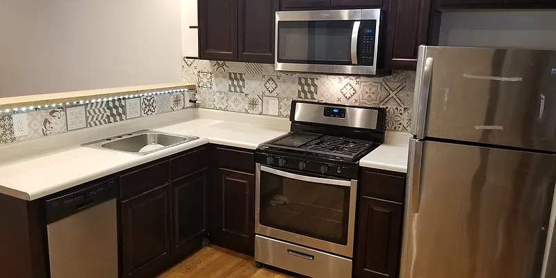 Rented by Premier One Realty LLC | media 20