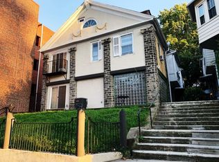 4312 Spruce St #2A, Philadelphia, PA 19104