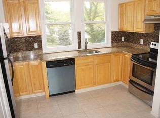 71 Dunnell Rd #3, Maplewood, NJ 07040