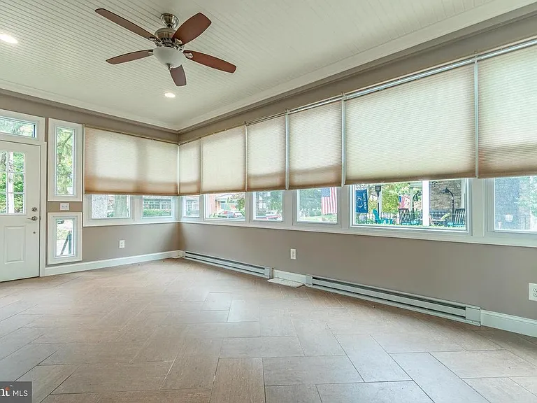125 Grandview Rd — Photo 3